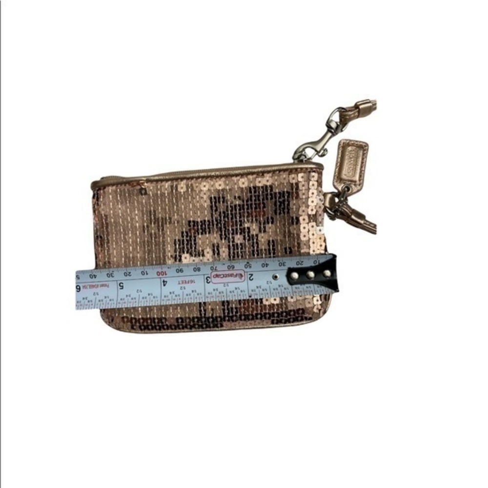 Coach rose gold sequinned wristlet - Picture 3 of 8